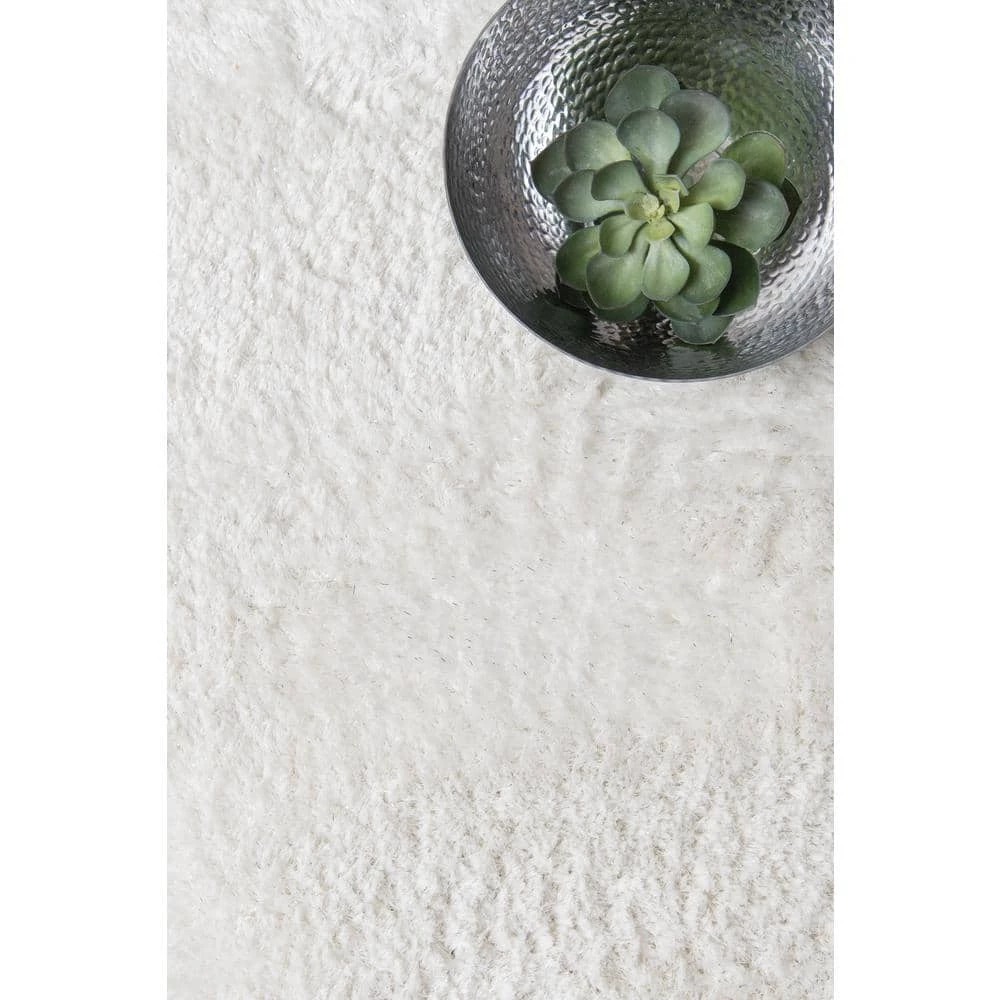 Ritz Easton White 5 ft. 3 in. x 7 ft. 2 in. Area Rug by United Weavers 5 Ritz Easton White 5 ft. 3 in. x 7 ft. 2 in. Area Rug by United Weavers - Image 3